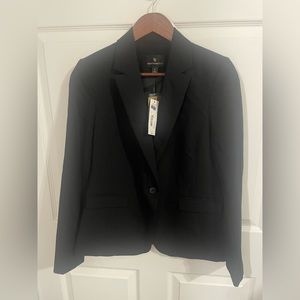 Worthington Women’s Suit Jacket Black Size 2. New with tag.